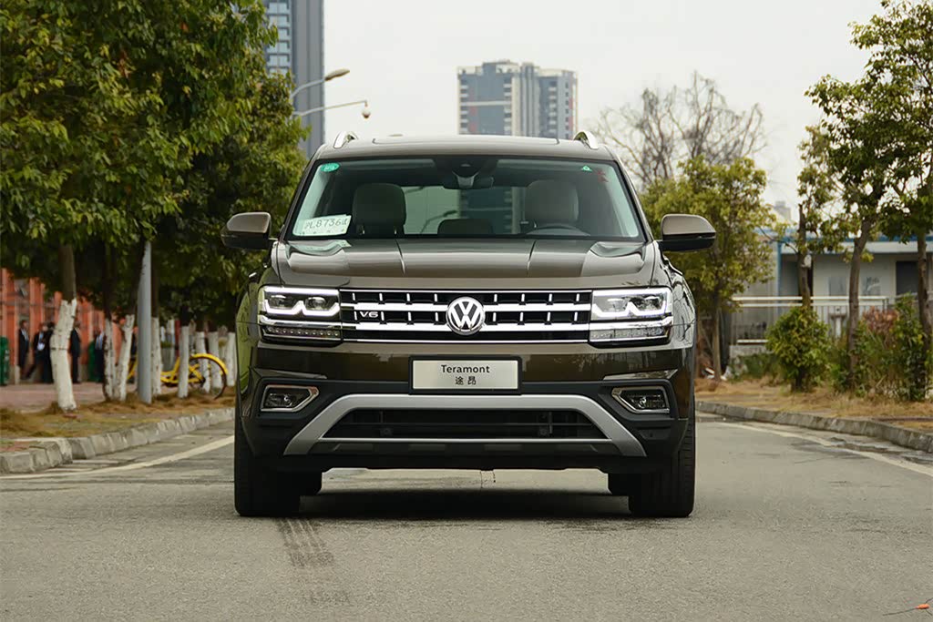 大众途昂:我都降到25万左右了,你不考虑一下吗?