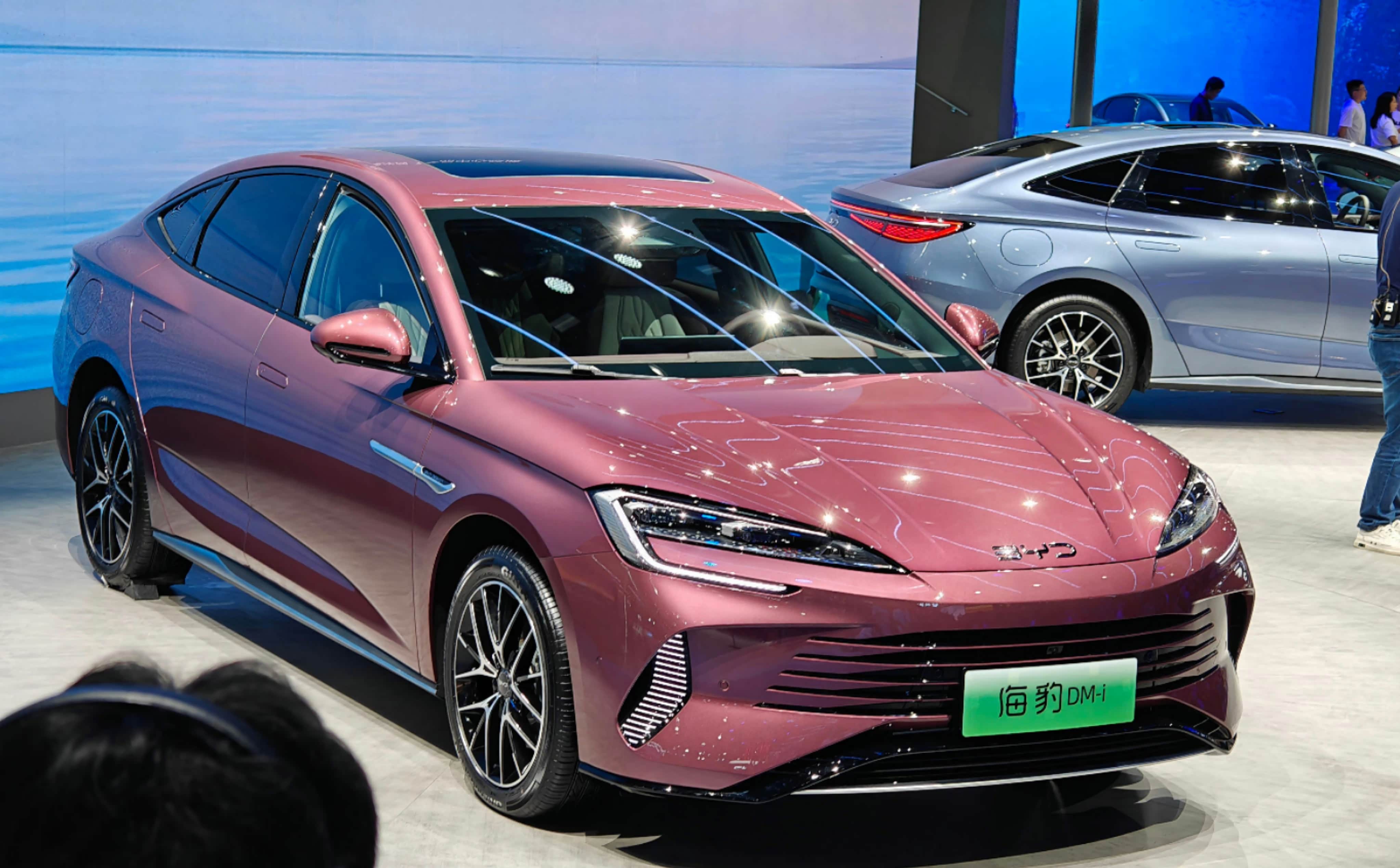 汽车时光网报道:2023年成都车展上,比_车家号_发现车生活_汽车之家