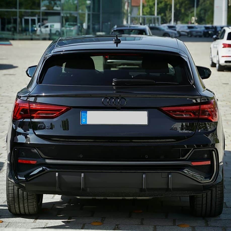 全新奥迪q3 sportback 海外实车实拍,外形更具攻击性!