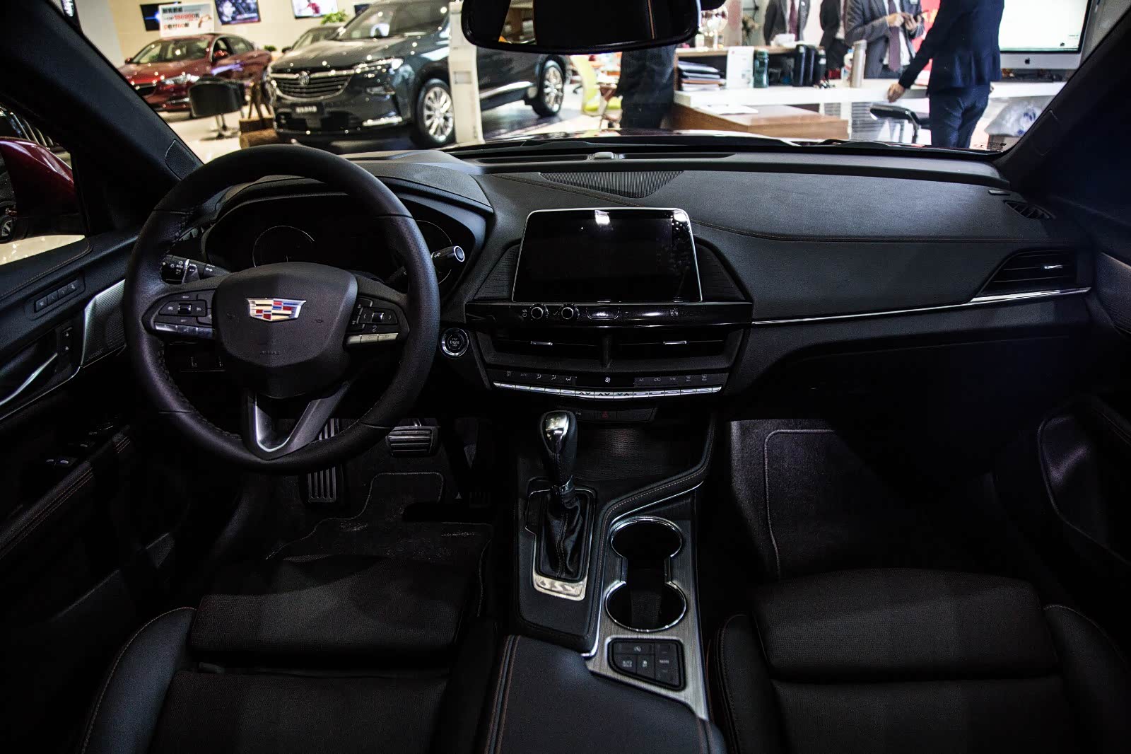 实拍凯迪拉克ct4 28t