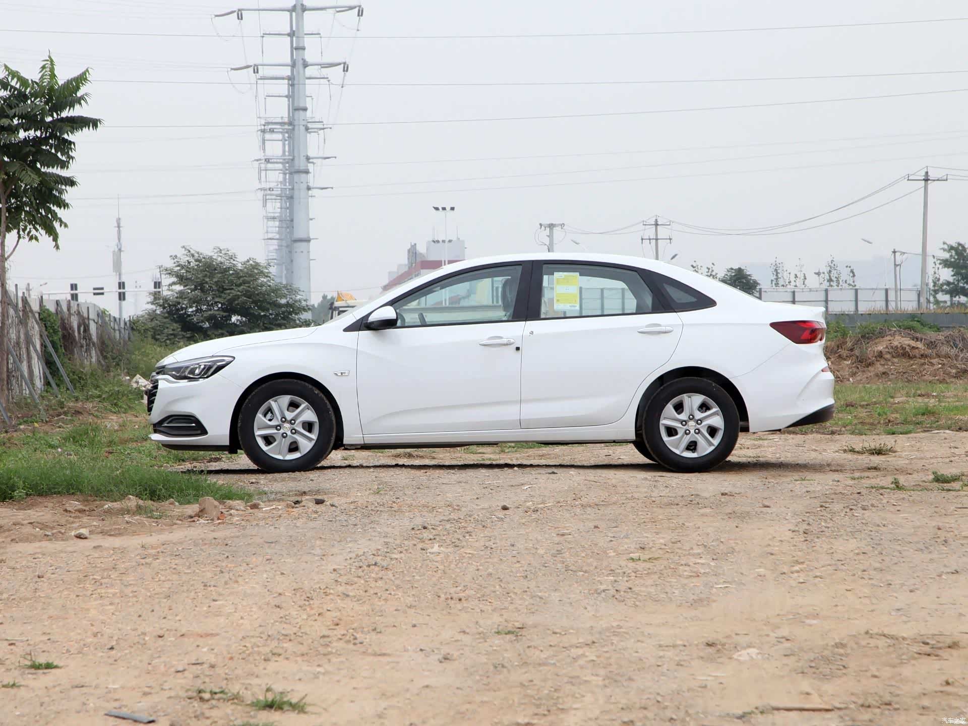 雪佛兰科鲁泽,5.2升油耗,家用轿车