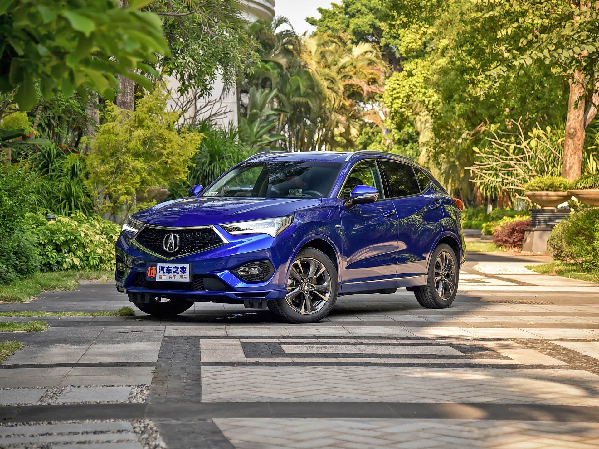 20-30万左右最值得买的混动车,第二款地位不输别克gl8