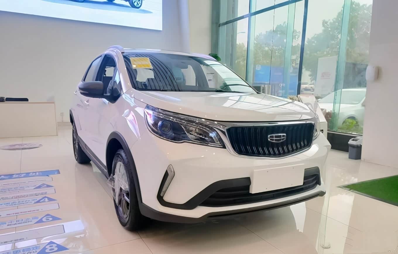 全新吉利远景x3 pro实拍曝光 售价为人民币4.99万元起