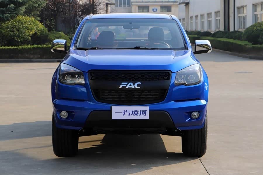 售价9.38-11.98万元!一汽凌河雷神皮卡上市