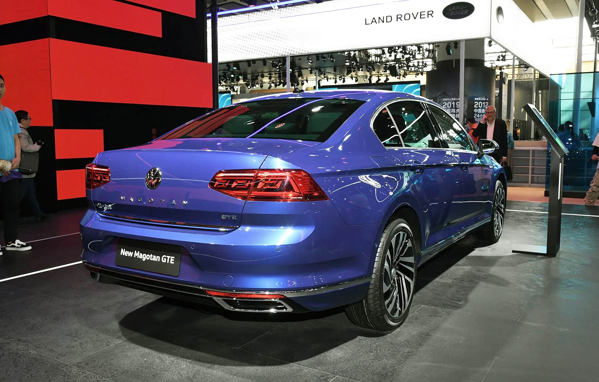 01:38 节能省油 颜值不减,内外实拍2020款大众 迈腾 gte 0 142 00:24