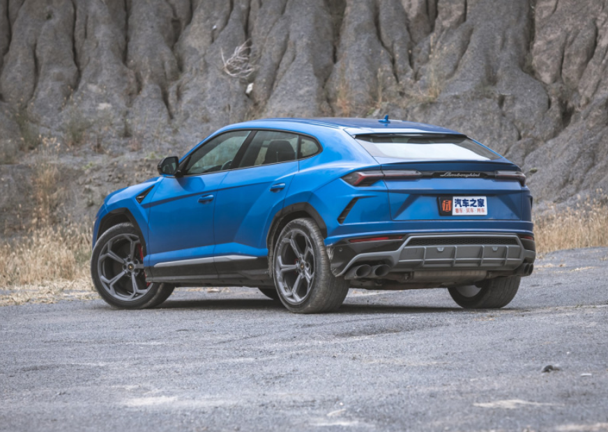 地表最快豪华suv?2021款兰博基尼urus上市,仅售294.112万