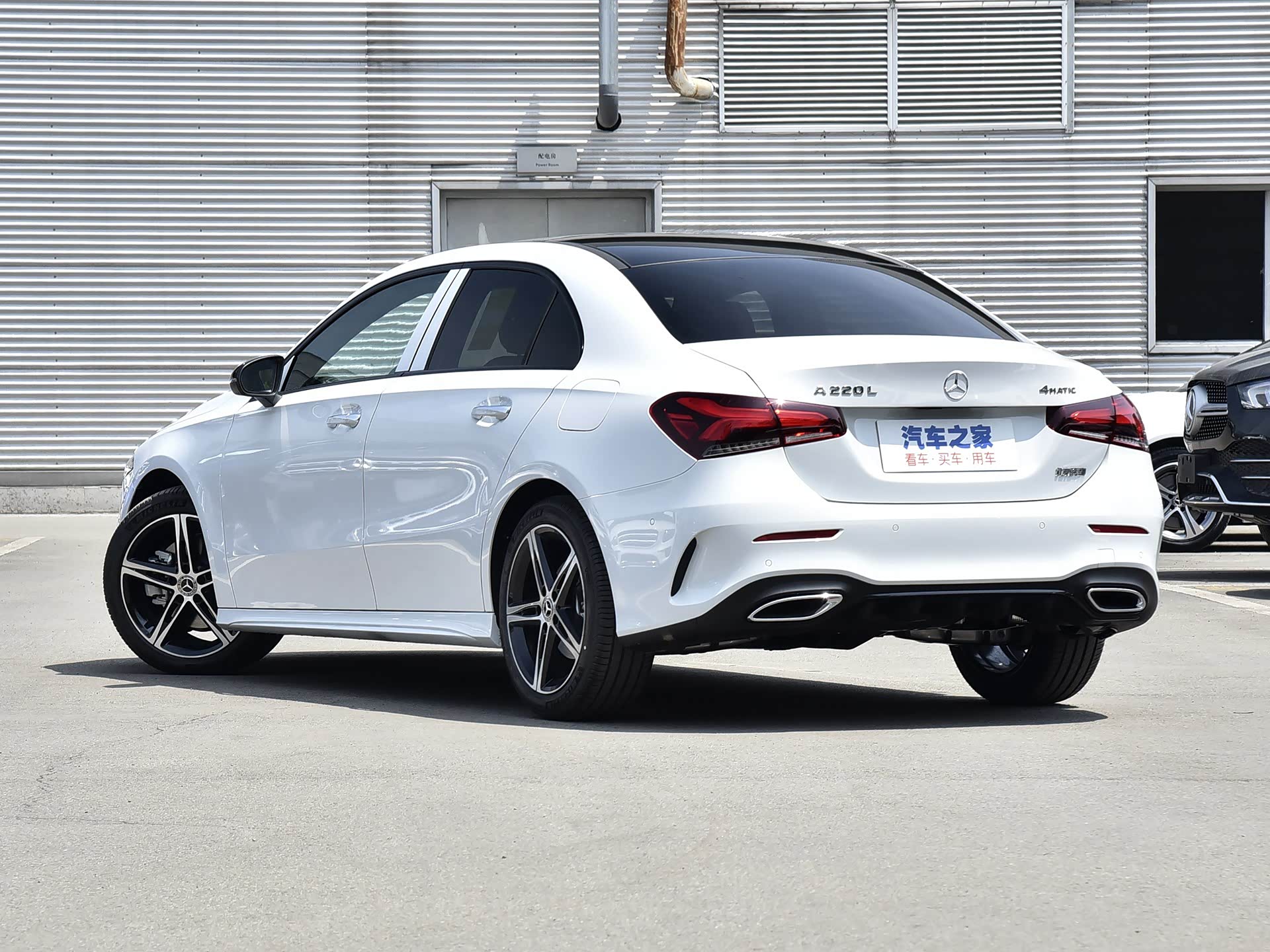 2020款奔驰a级三厢版上市,售价21.18万元起