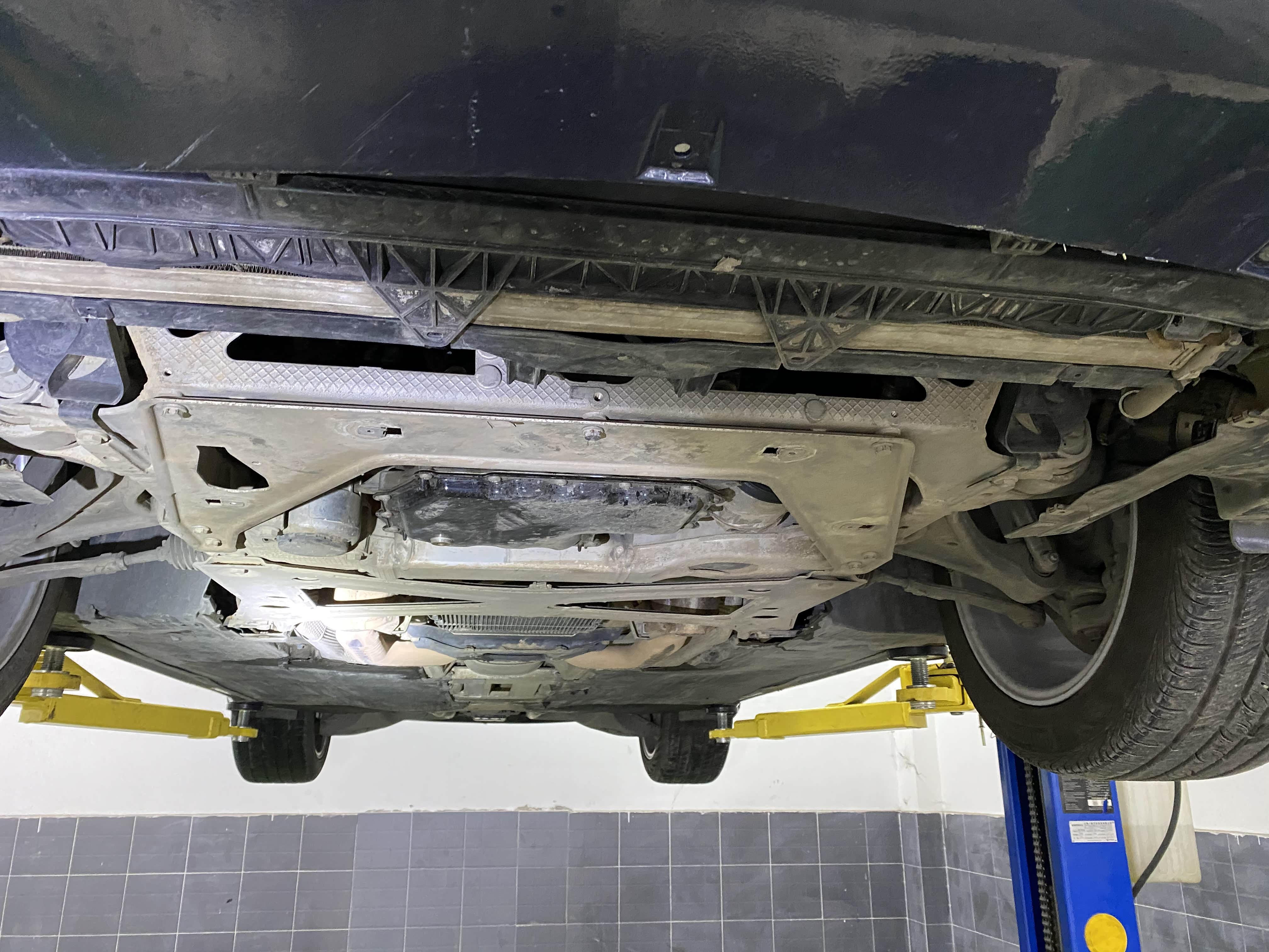 报价61万的保时捷帕拉梅拉路试给油无力维修工8万公里通病