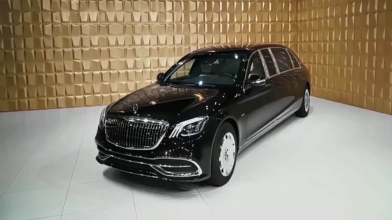 新款奔驰迈巴赫12缸引擎,外观好看,是你想要的吗