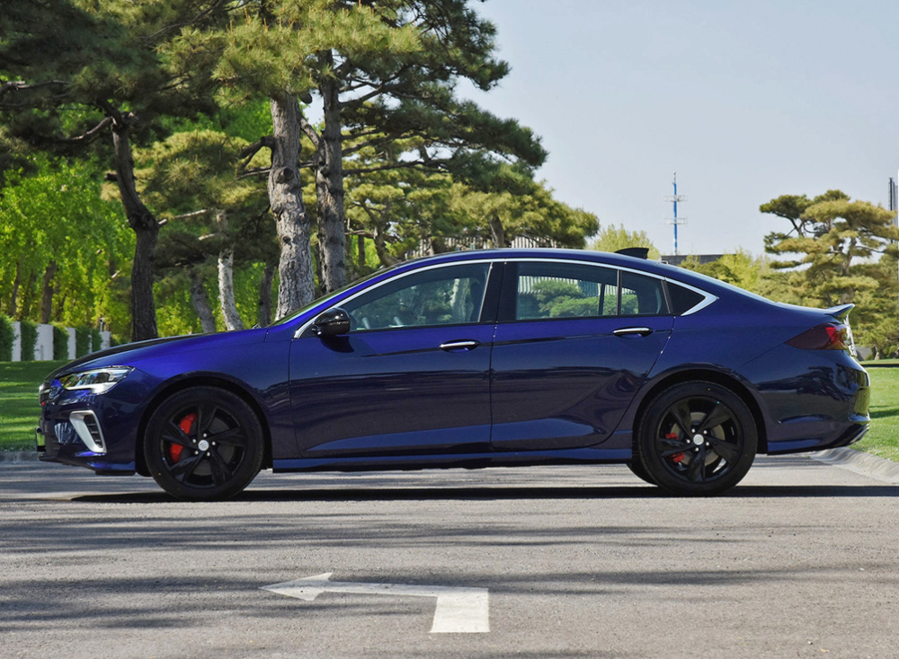 选ct4还是新君威gs?看看"布雷博"卡钳,该放下虚荣心了