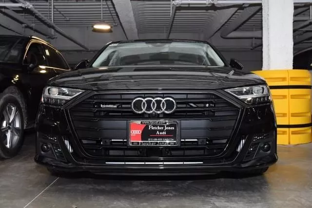 2020款奥迪a8,黑武士,运动大气,气势强大