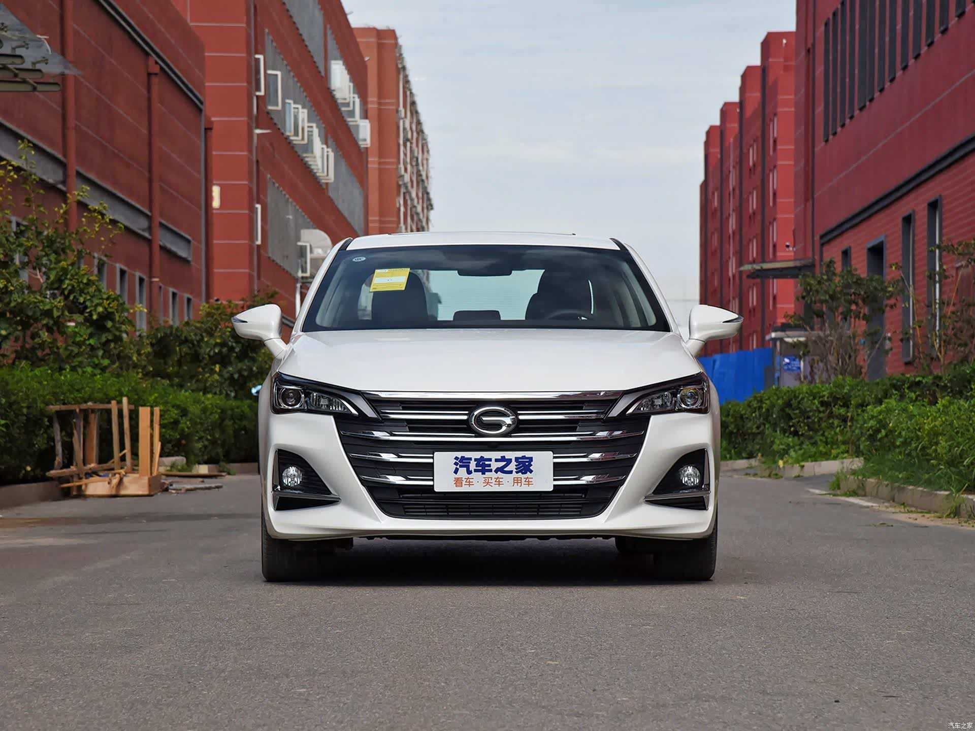 广汽传祺ga6 中山地区最高优惠0.4万,购车还赠送6000元礼包