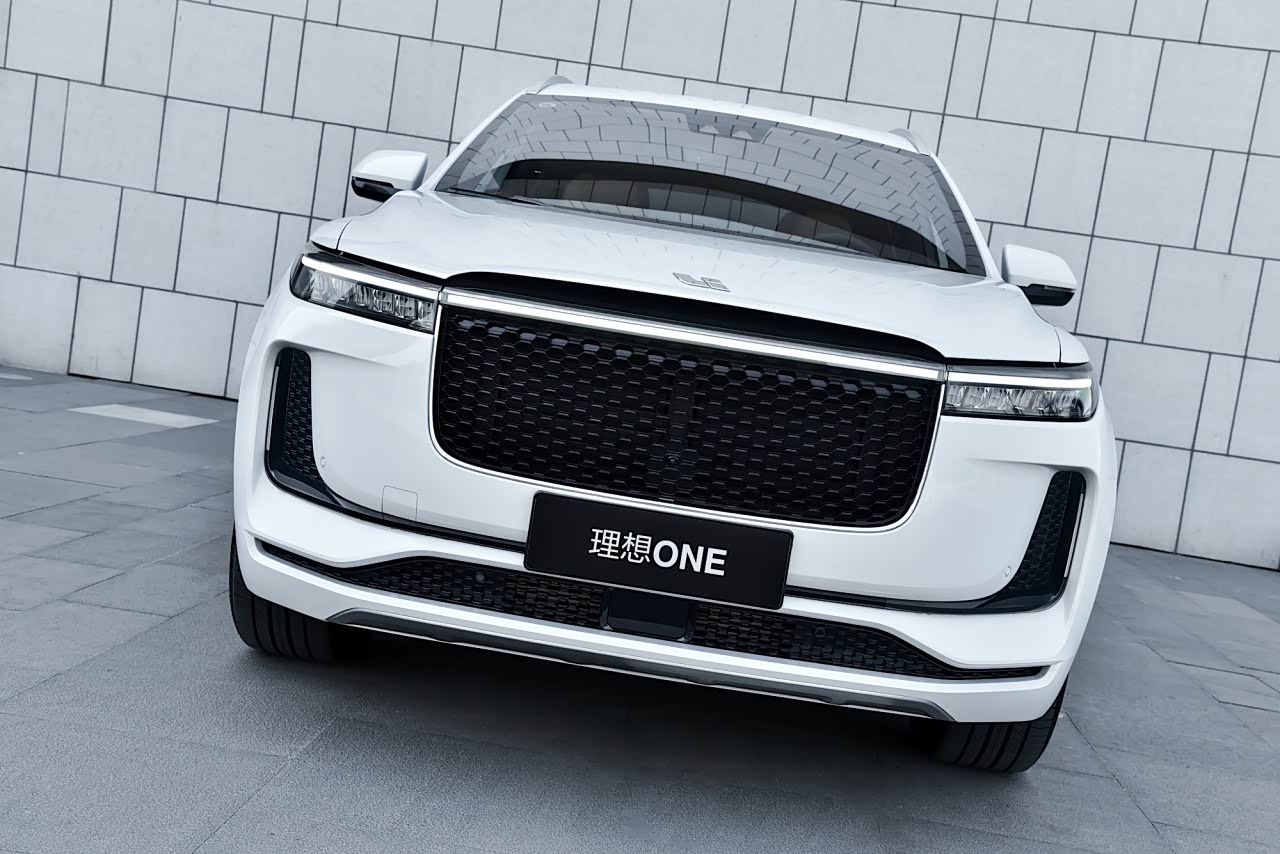 男人的靠山—理想one