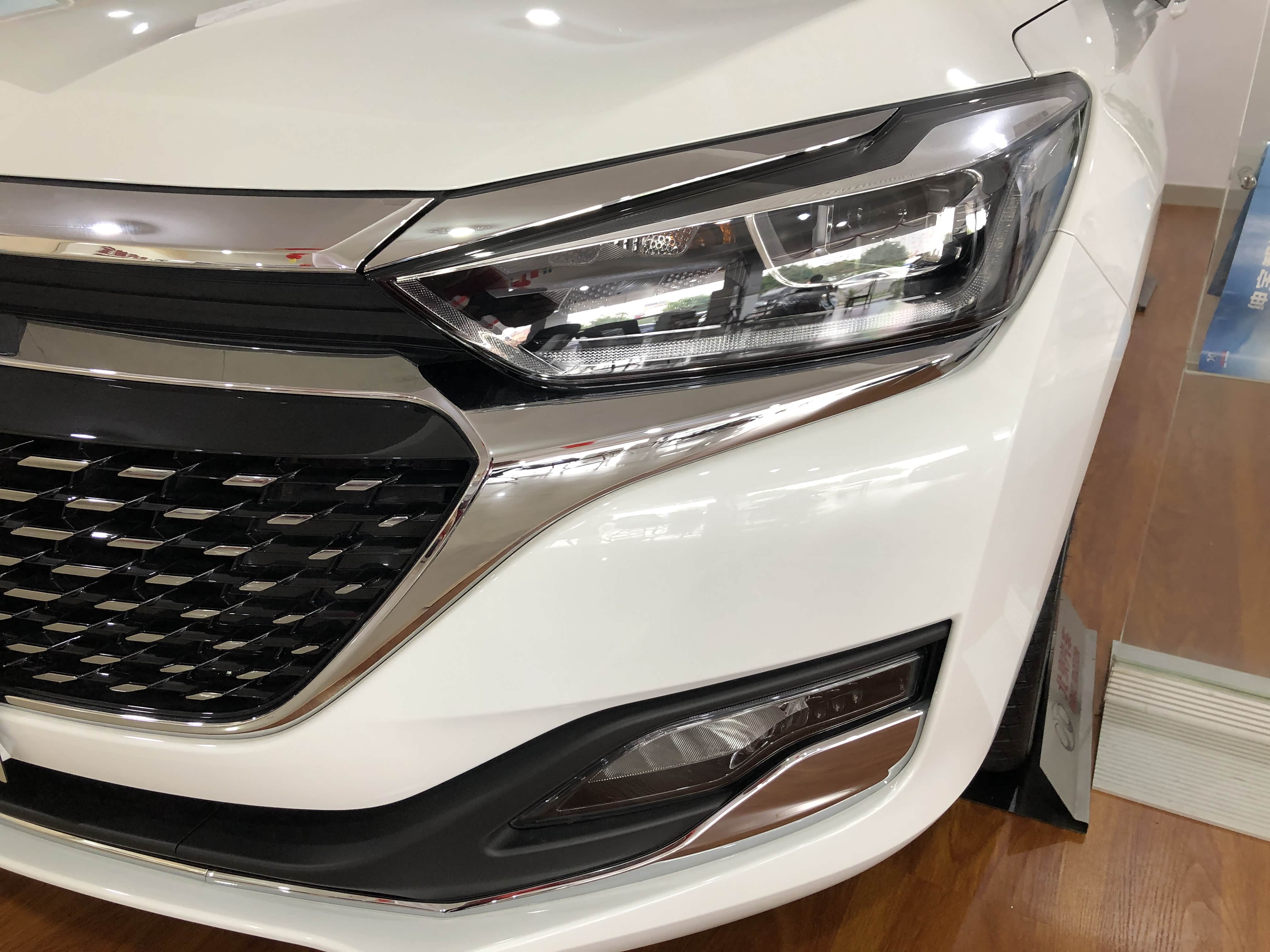 佛山到店实拍北京汽车智道u7,指导价:7.99-12.29万元