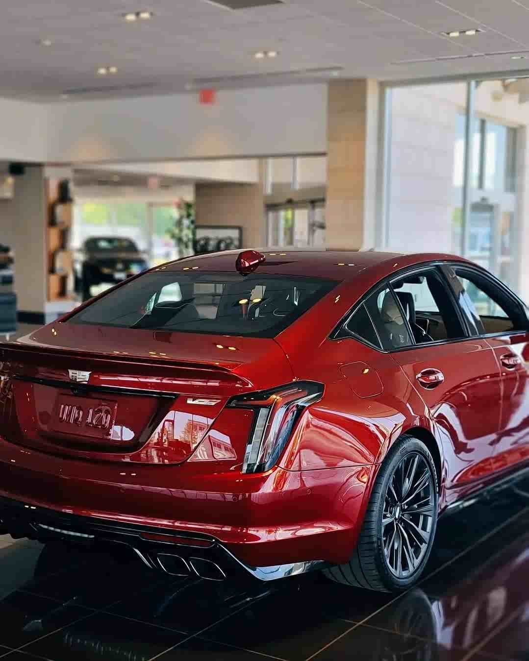 外观运动 动力强劲 全新凯迪拉克ct5-v blackwing实车