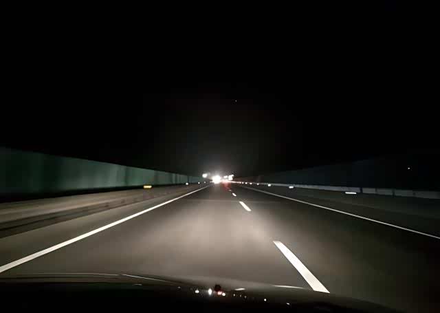 为什么老司机更喜欢晚上跑高速?晚上跑高速该注意什么?_车家号_发现车生活_汽车之家