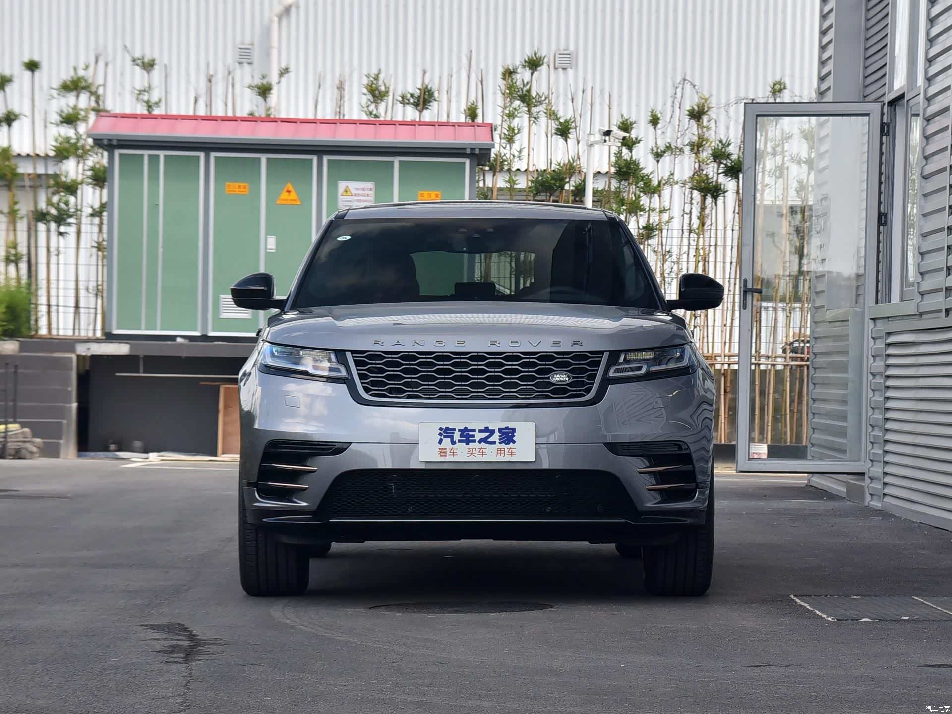 采用8挡手自一体变速箱的2020款 路虎 揽胜星脉p340 r-dynamic s定位