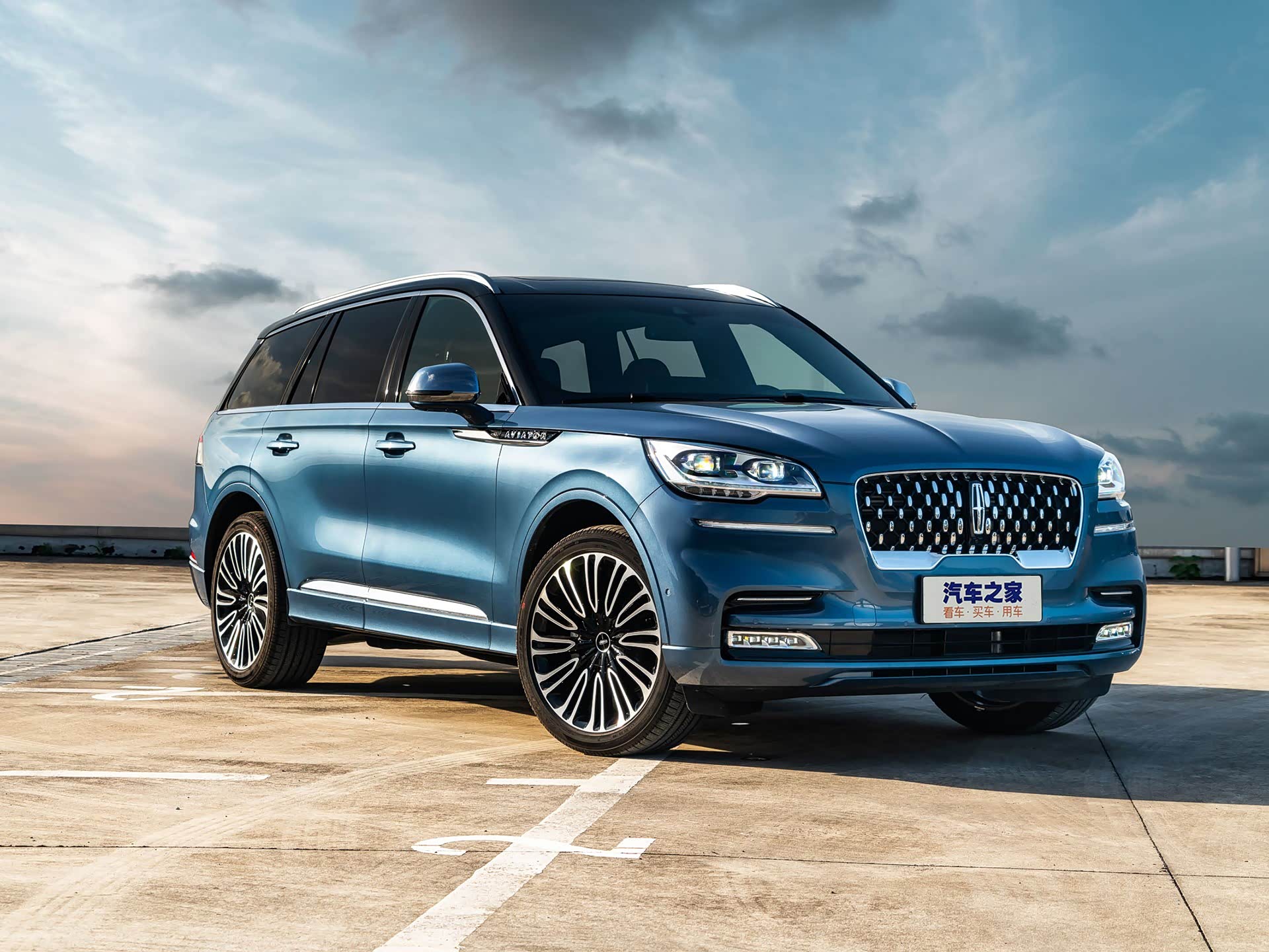 重达23吨帅气不输q7v6引擎配10at带四驱林肯飞行家怎么样