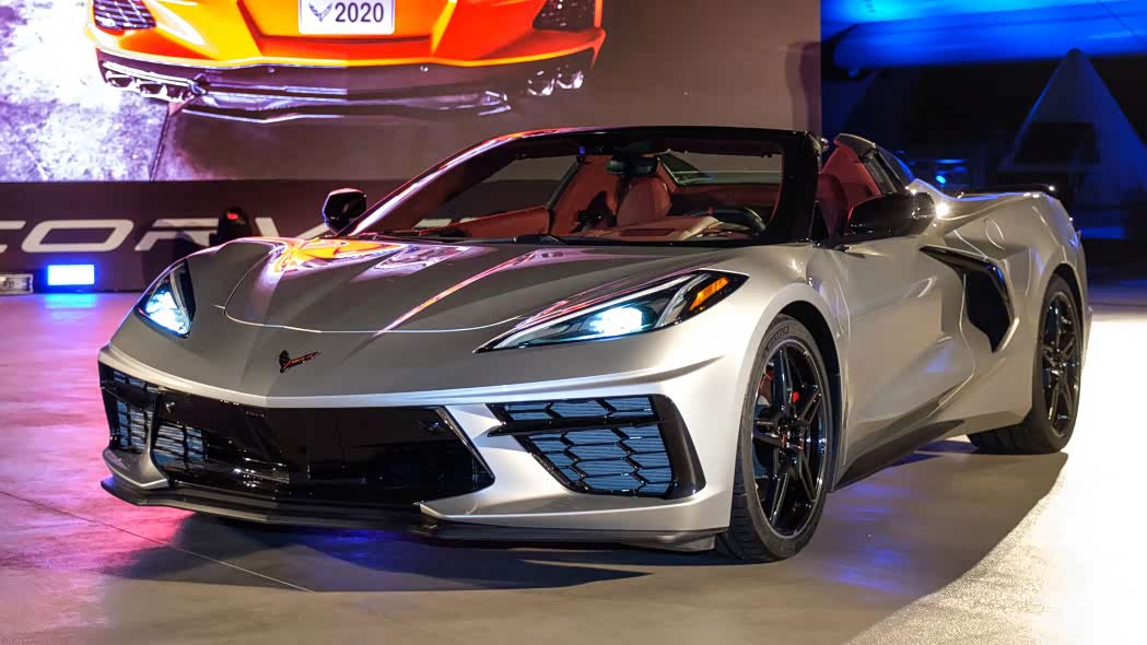 雪佛兰corvette c8 发布,3秒破百 新布置,新变速箱,新车身!