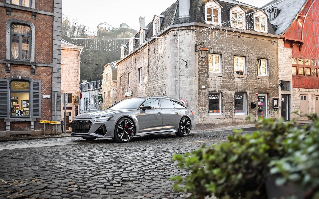 全新2020款奥迪rs6海外实车网友上市一定要来一台