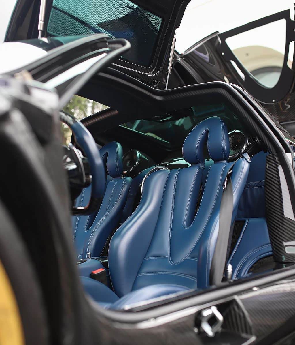 运动的机械设计帕加尼paganihuayra实车