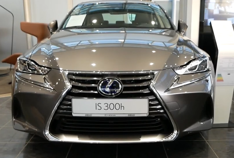 2020款 雷克萨斯 is 300h 展示!你喜欢吗?