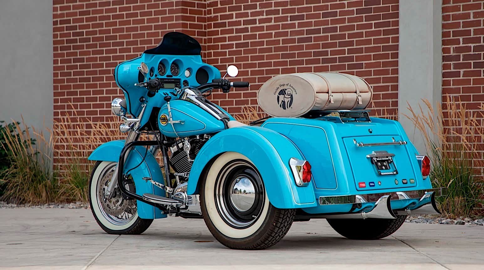 致敬经典罕见的哈雷正三轮摩托车