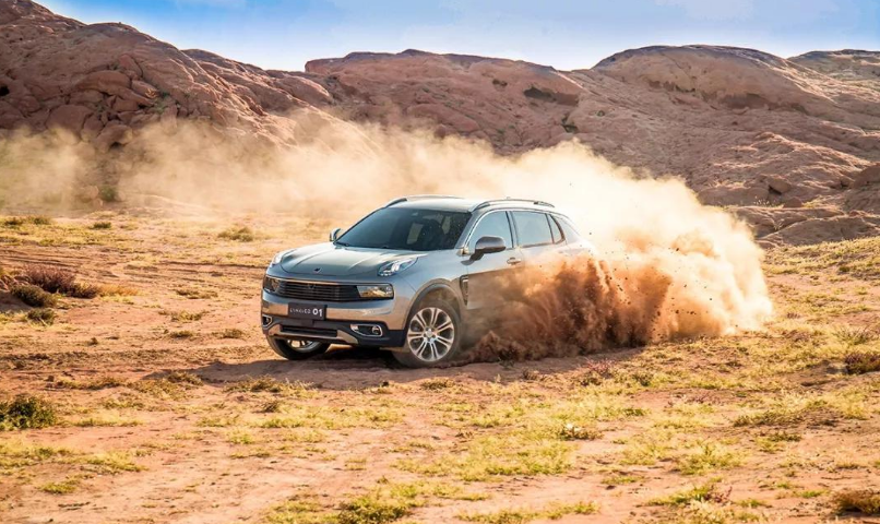 领克01沙漠里越野,这车也能去阿拉善?先搞懂硬派越野再说