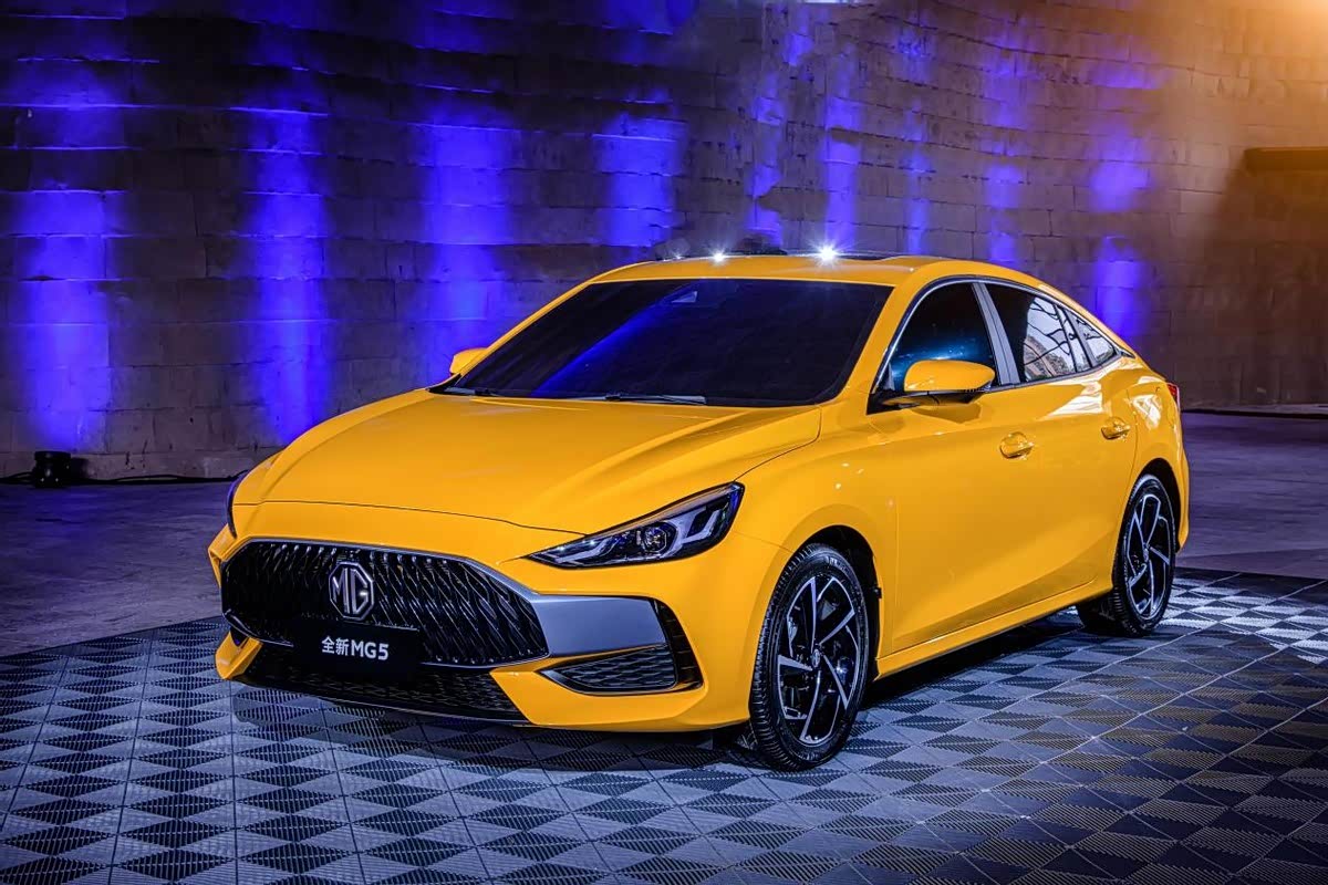 【文章】新增布莱顿蓝车色，对标本田思域，2022款MG 5官图发布_车家号_汽车之家