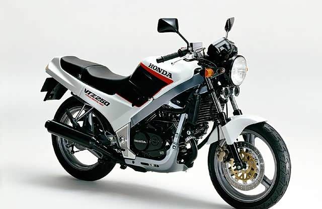 本田新款v缸街车设计图曝光,新运动复古之后开始走古典怀旧路线