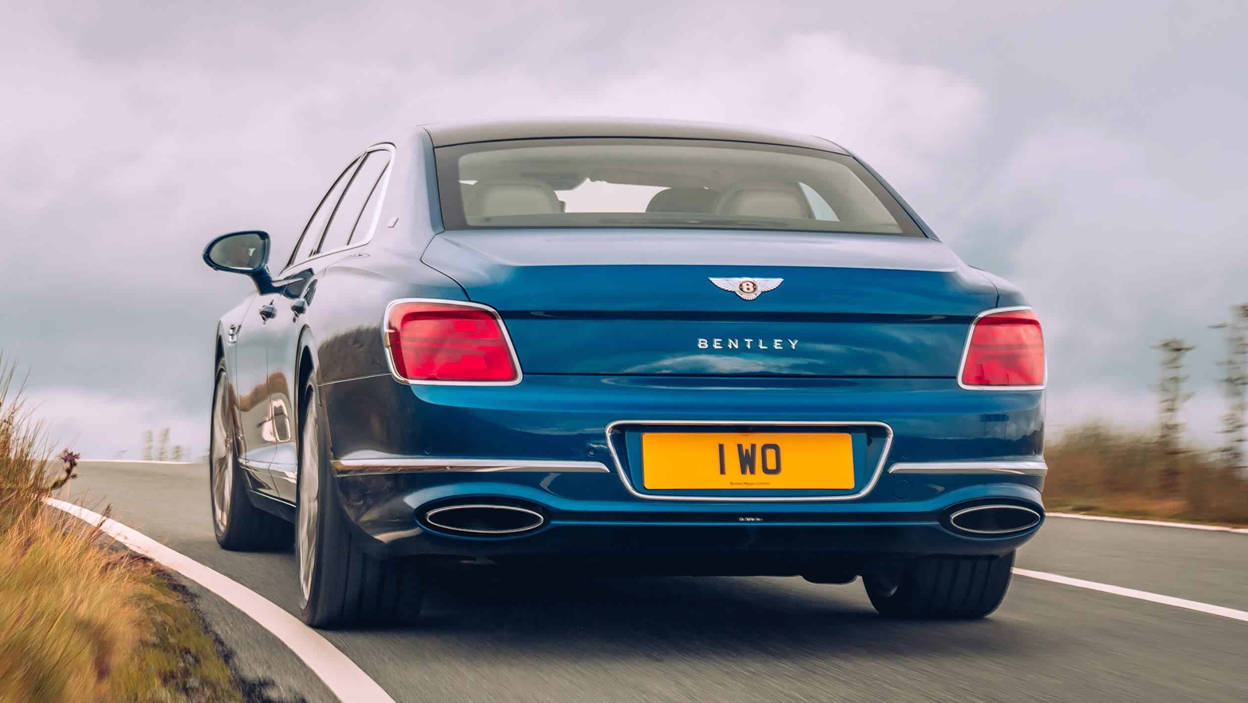 品牌现役旗舰轿车,全新宾利飞驰w12大量实拍图发布