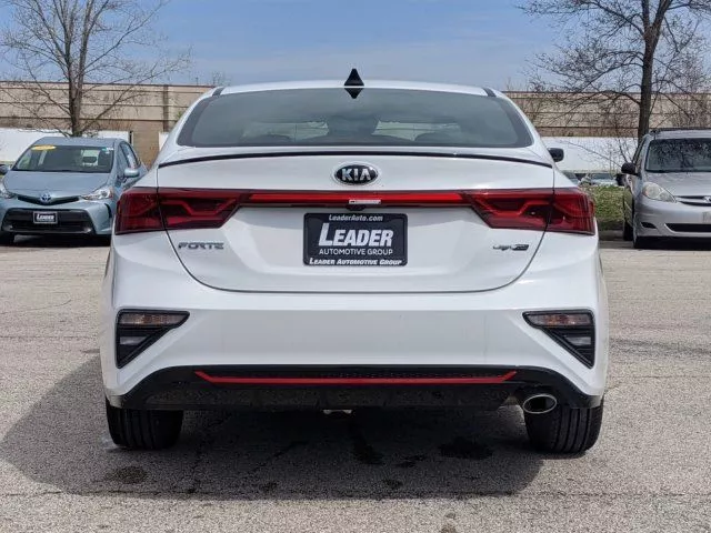 2020款起亚福瑞迪,运动年轻的风格,颜值颇高