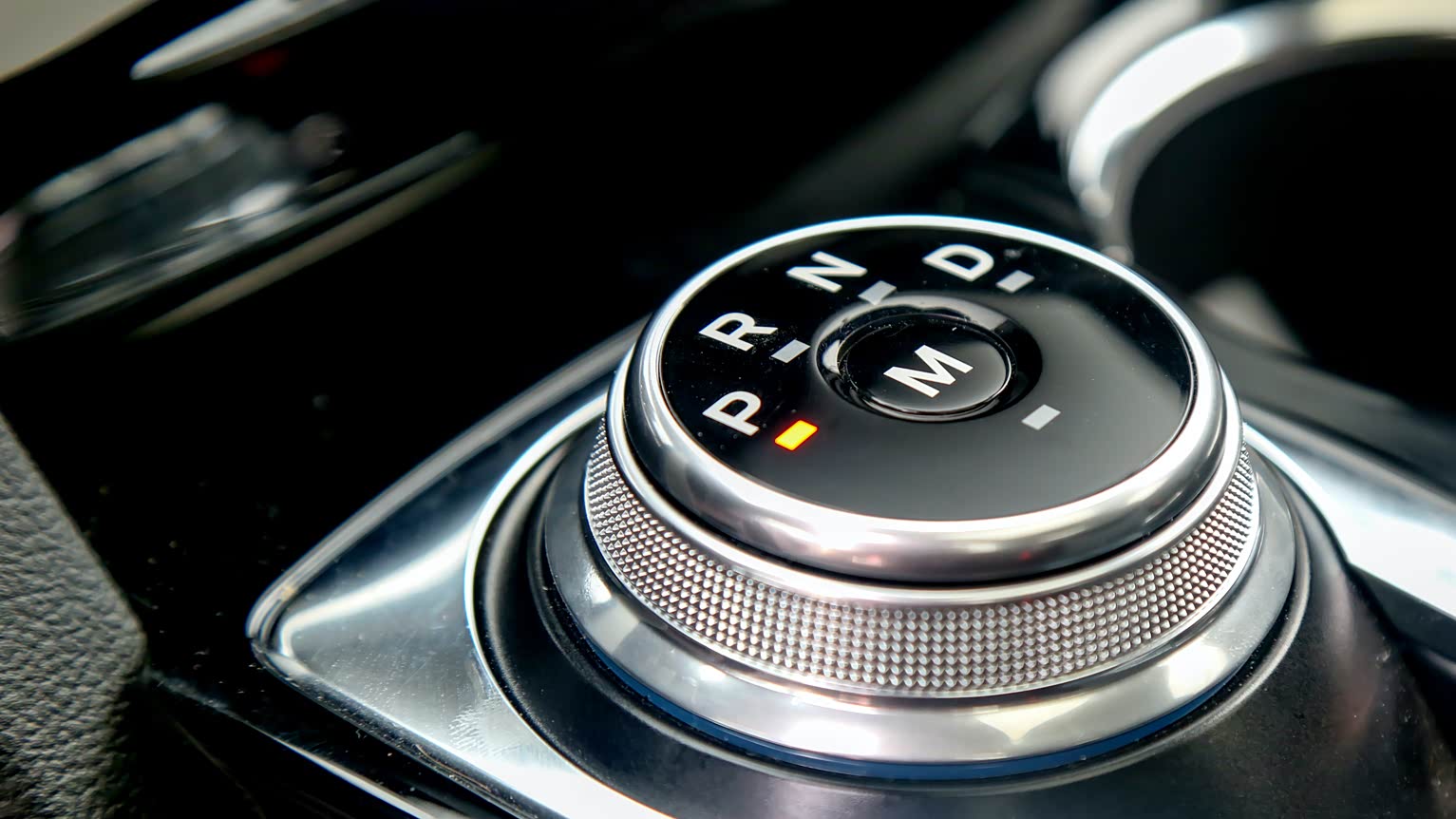 探店|有现车/无优惠,能够给予油卡,你会选择长安福特锐际吗?