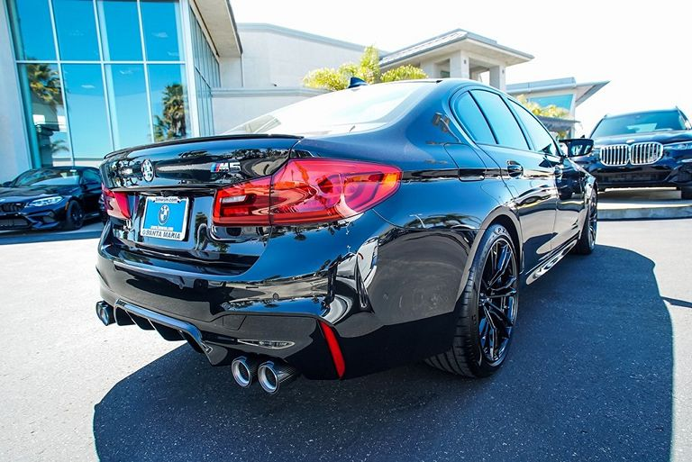 2020款宝马m5,黑武士,性能"小怪兽",真香