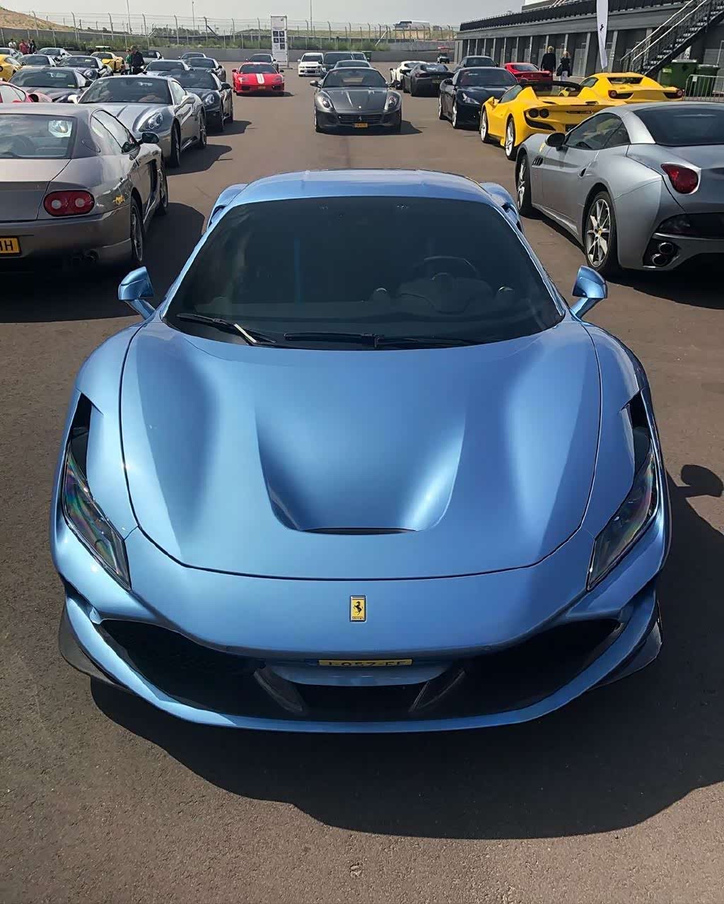 强大的运动气场 法拉利f8 tributo实车!
