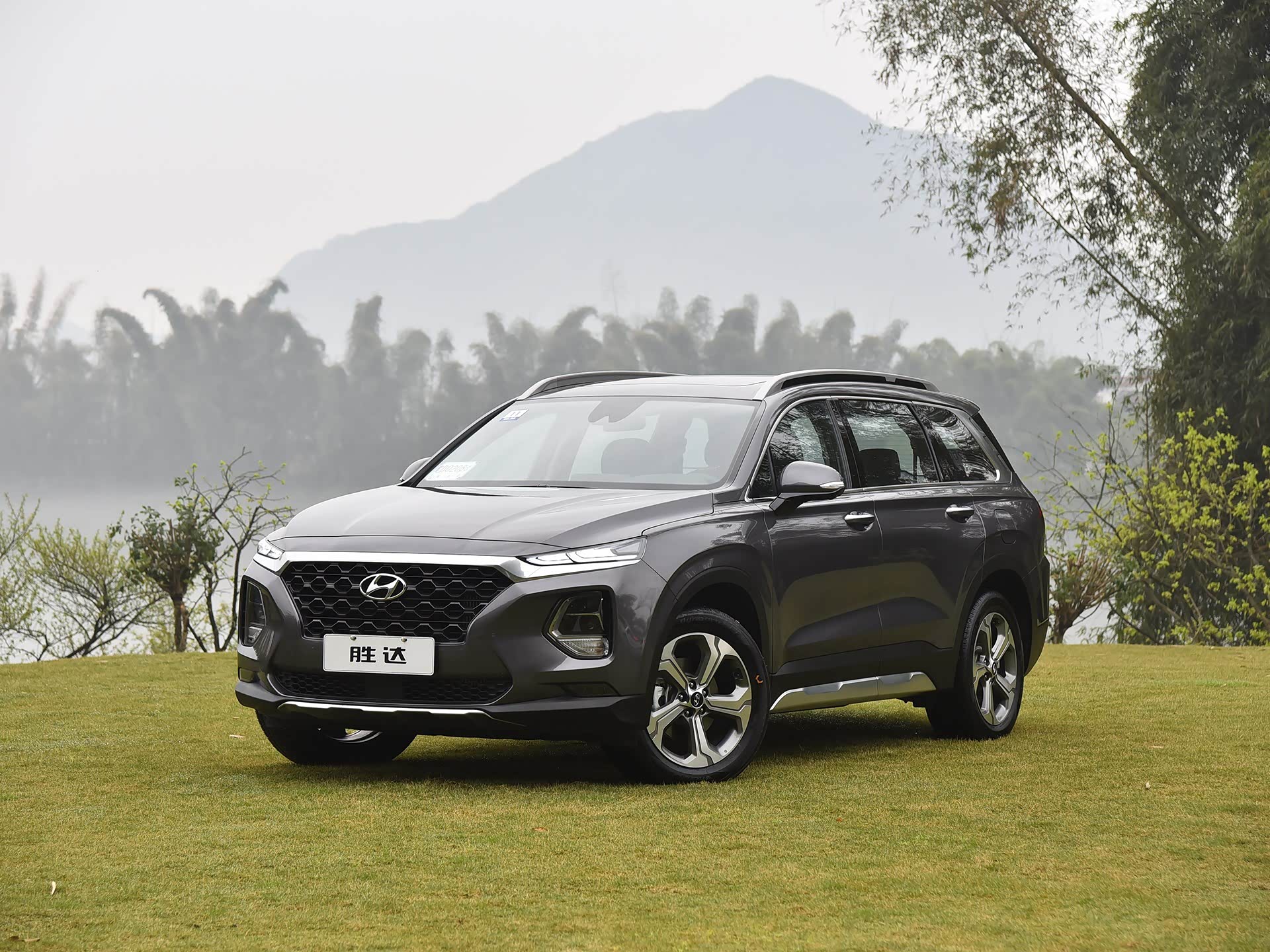 现代旗下最大suv胜达全新升级内饰配置和动力市场竞争力强