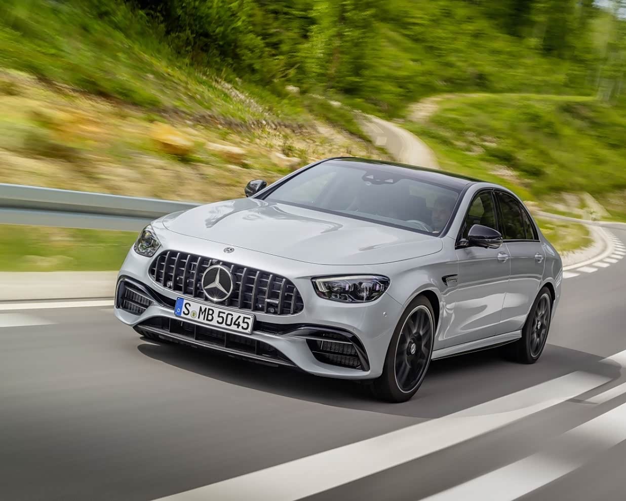 西装暴徒|全新amg e63强悍登台