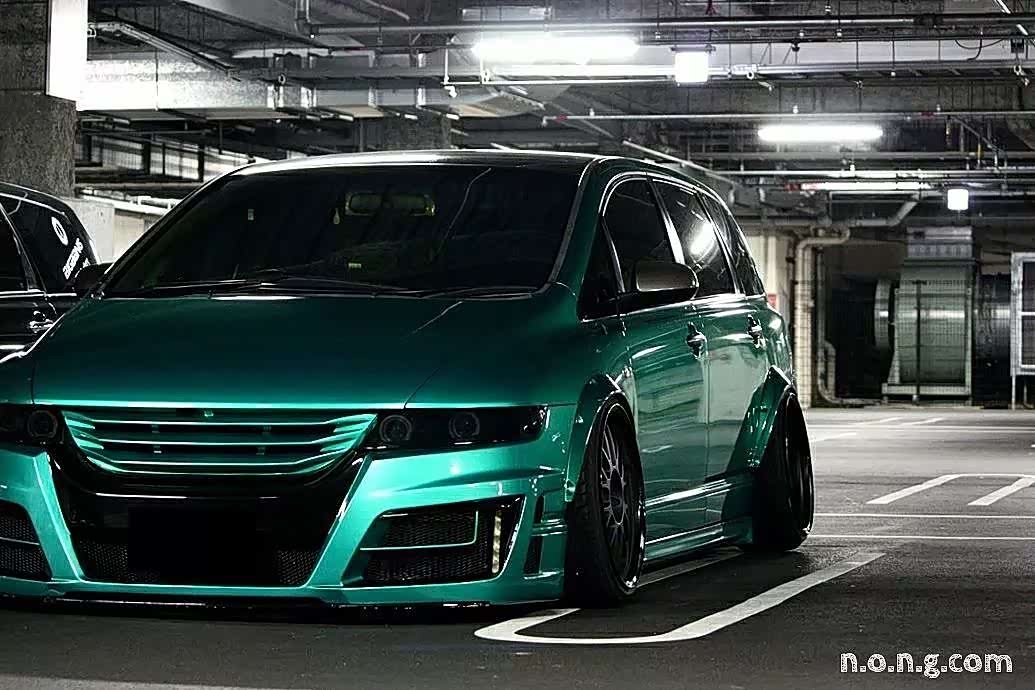 mpv玩姿态,老款奥德赛当之无愧的王者,老款奥德赛改装欣赏