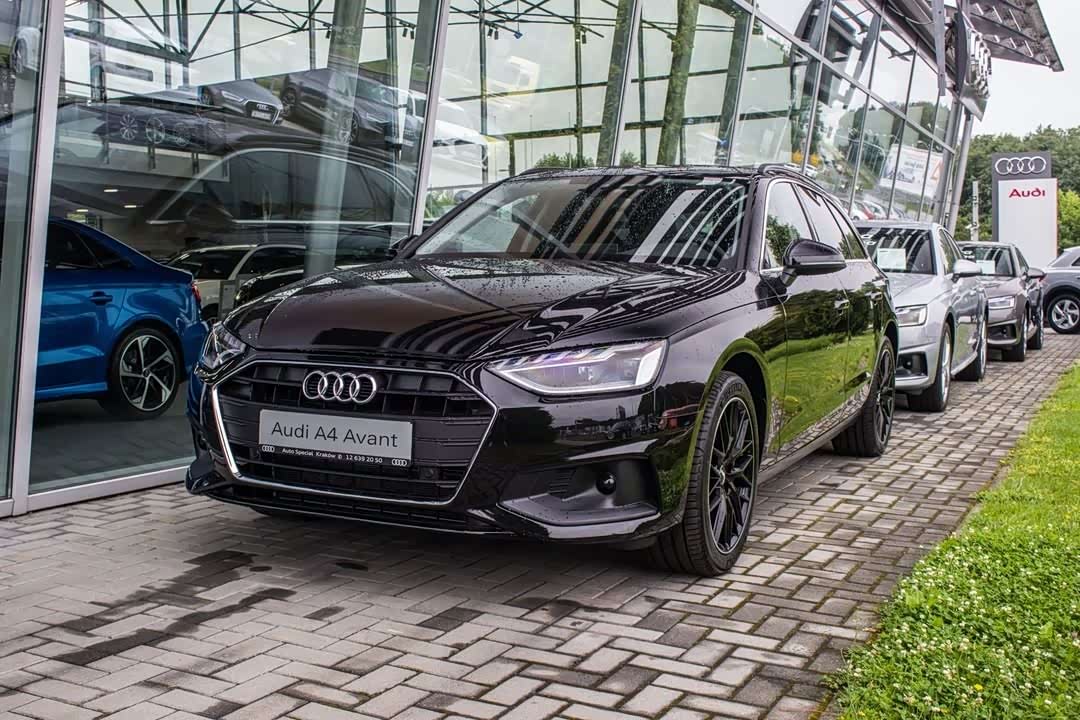 运动的风格新款奥迪a4avant实车