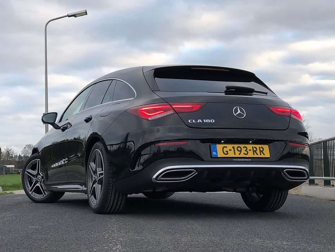 优雅的运动风格 全新奔驰cla猎装版海外实车