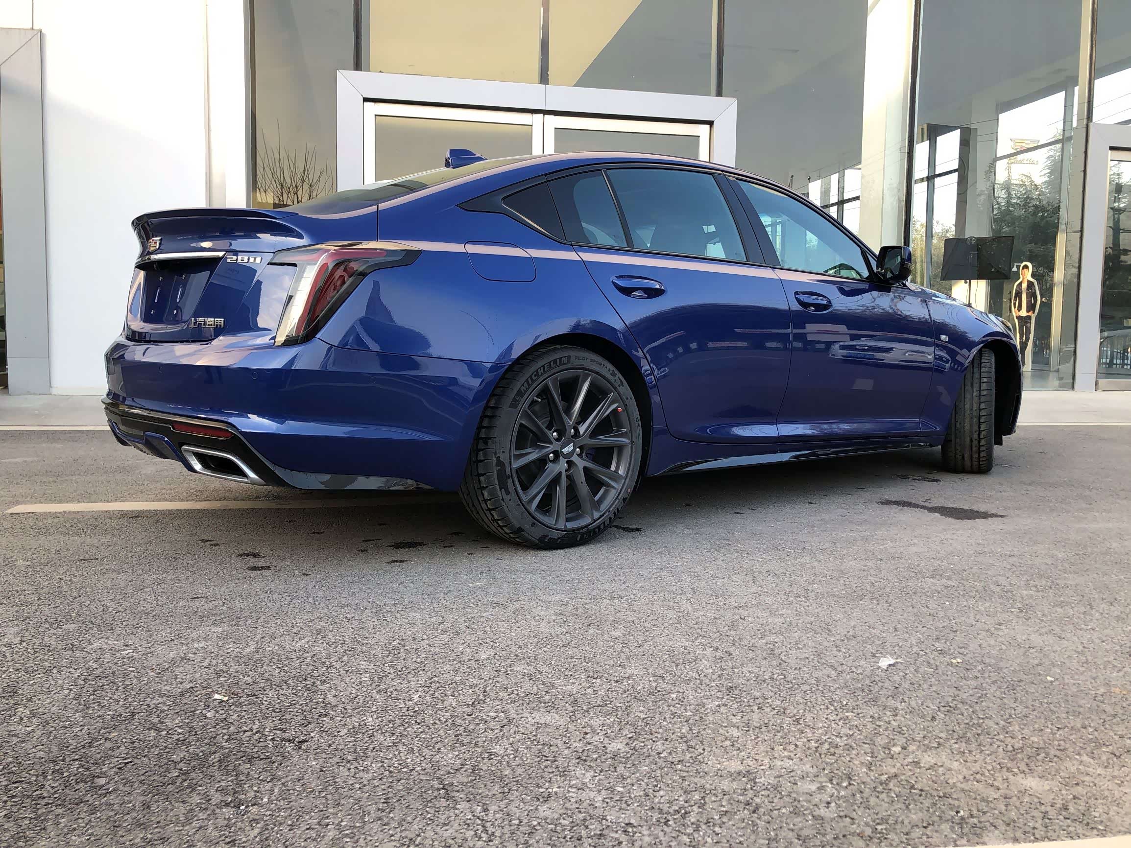 豪华运动新标杆,体验全新凯迪拉克ct5