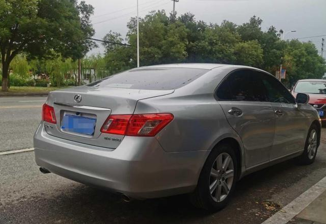 07款老雷克萨斯es350改装焕发第二春颜值直线上升