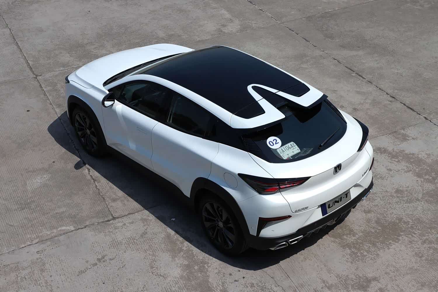 概念车长相,合资车体验,让"前浪"哇塞的长安uni-t,真会玩!_车家号_发