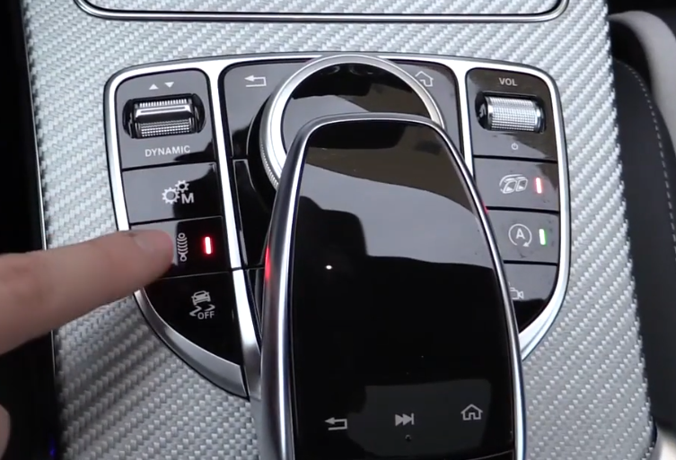 中控区按键分析,2020款 奔驰 c63 amg coupe