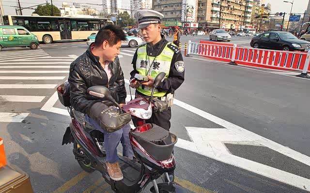 9月18日起各地加强电动车管理,以下两个违章行为,将会直接罚款_车家号_发现车生活_汽车之家