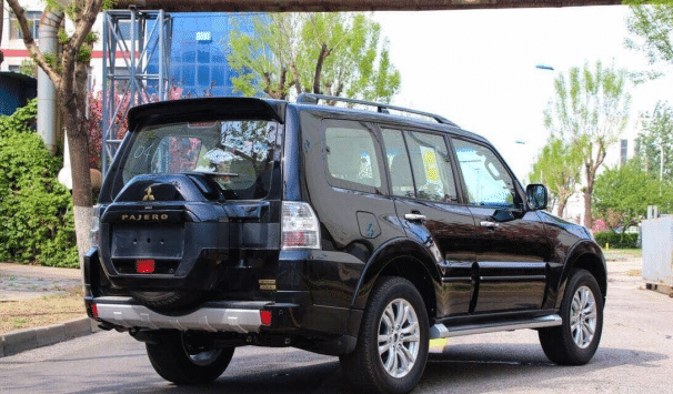 丰田帕杰罗,外观造型霸气,你会喜欢吗