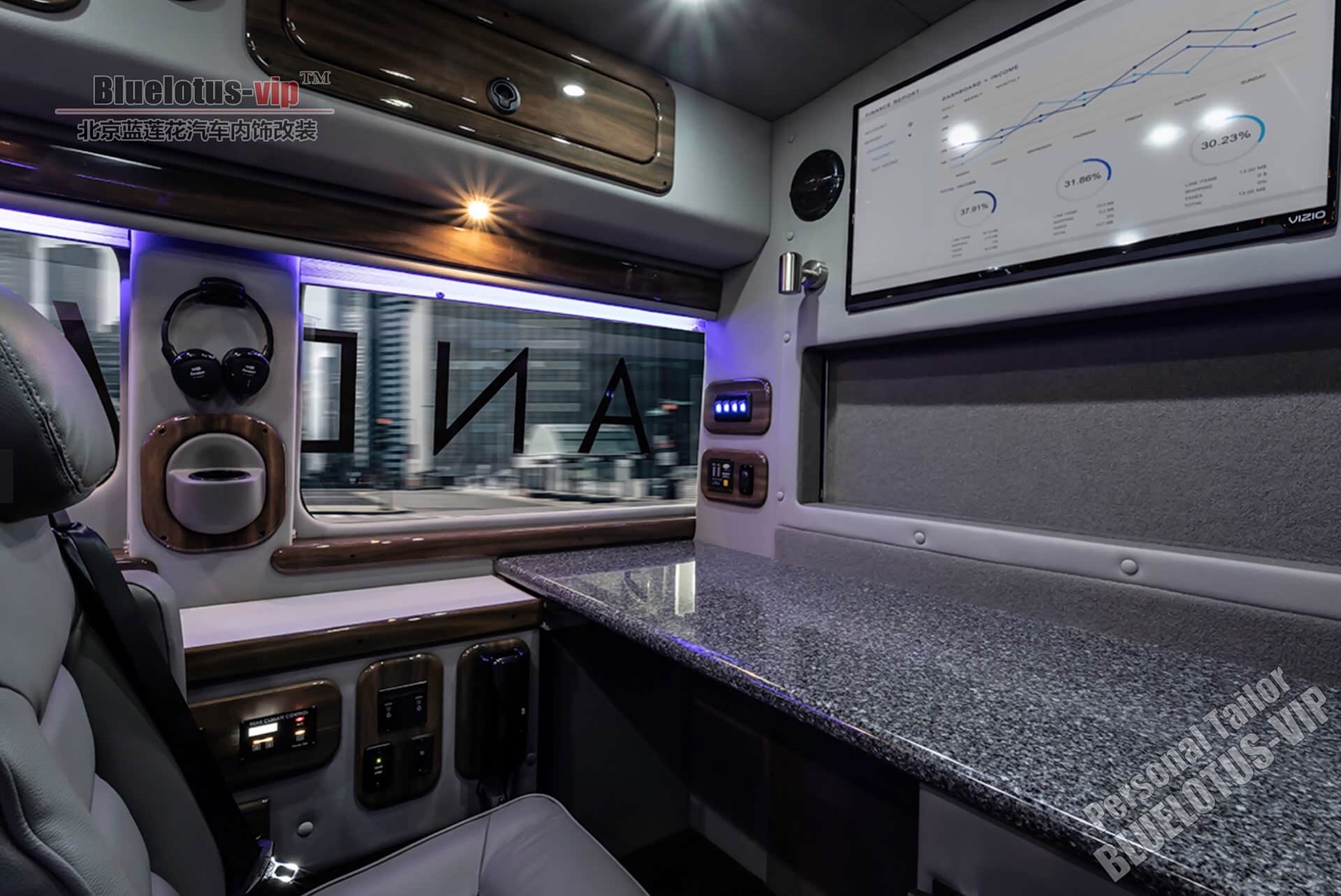 通讯指挥车内部改装案例图片-北京蓝莲花汽车内饰改装定制