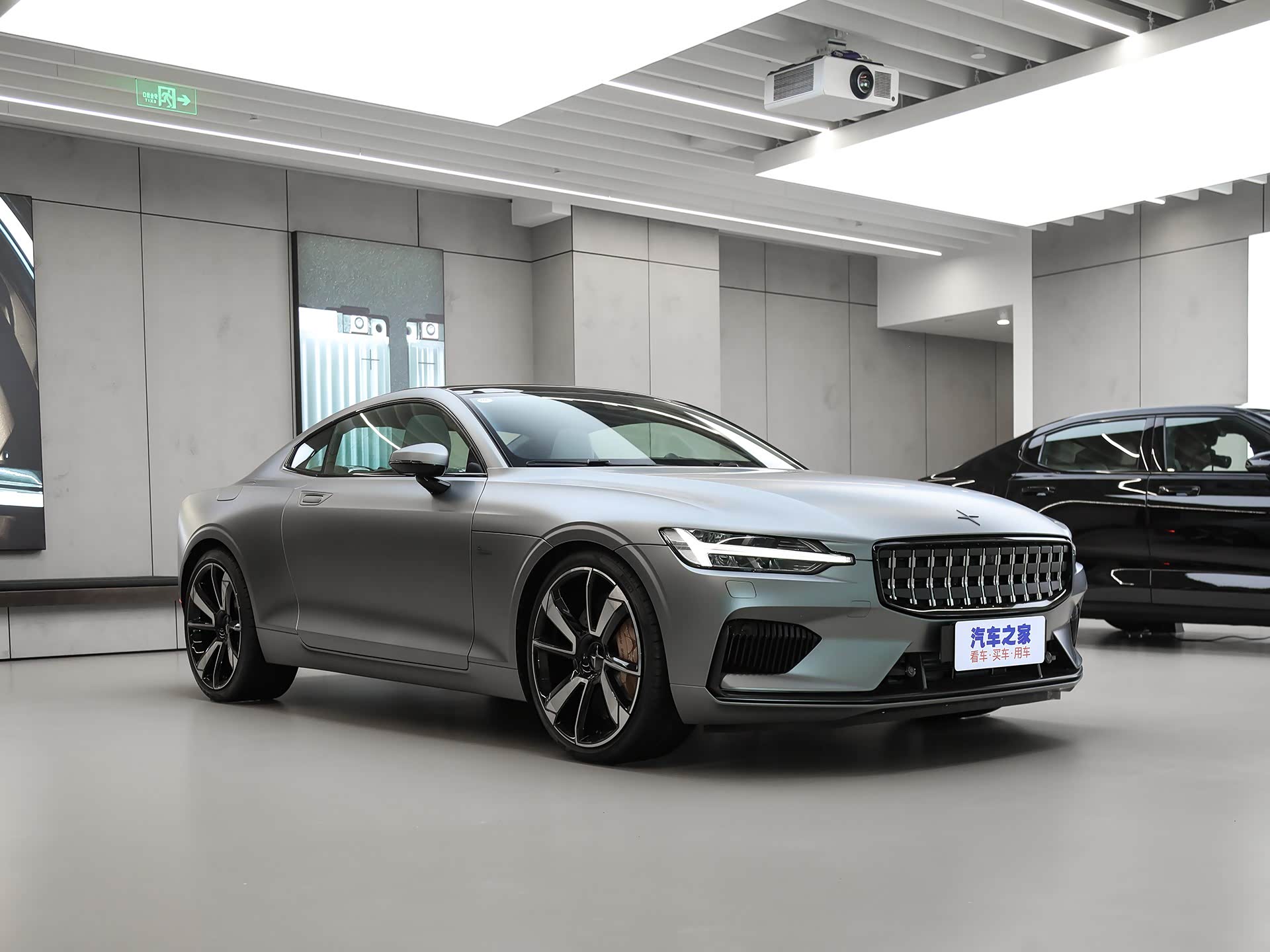 极星polestar1登场新车标真的很帅气
