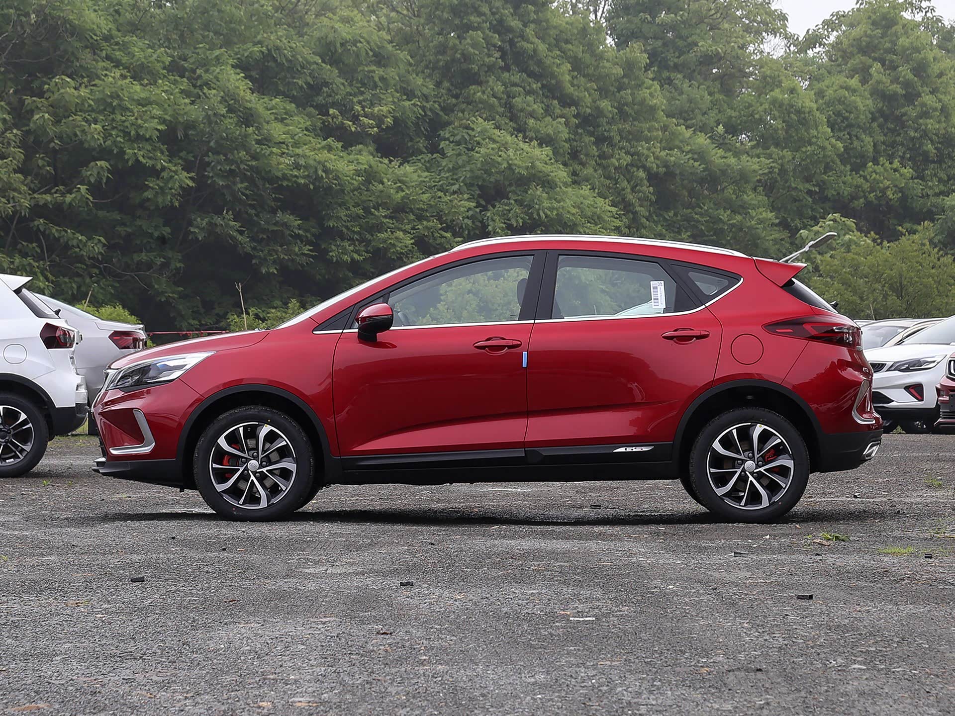 新款吉利帝豪gs上市 外观配置小幅调整/售价7.78-11.68万元