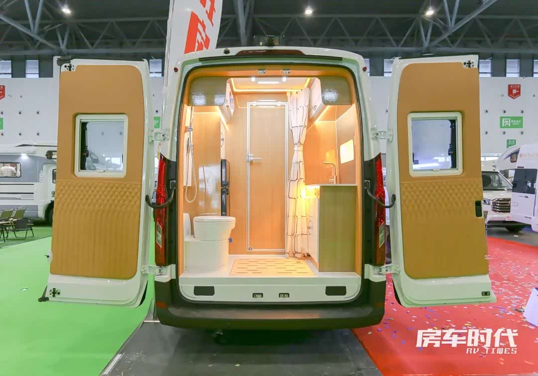 悦胜V90 B型房车：豪华内饰 配电动吊床 后置厨卫设计_车家号_发现车生活_汽车之家